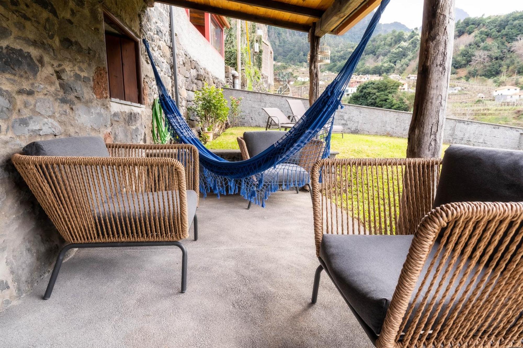Madeira Bird House - House In The Mountains With Garden Ferienhaus *